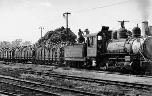 Troop train near Schofield Barracks, 1944 Troop train near Schofield Barracks, 1944